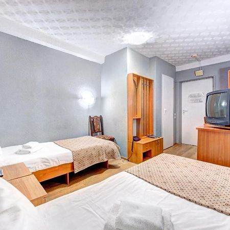 קייב Hotel 7F מראה חיצוני תמונה