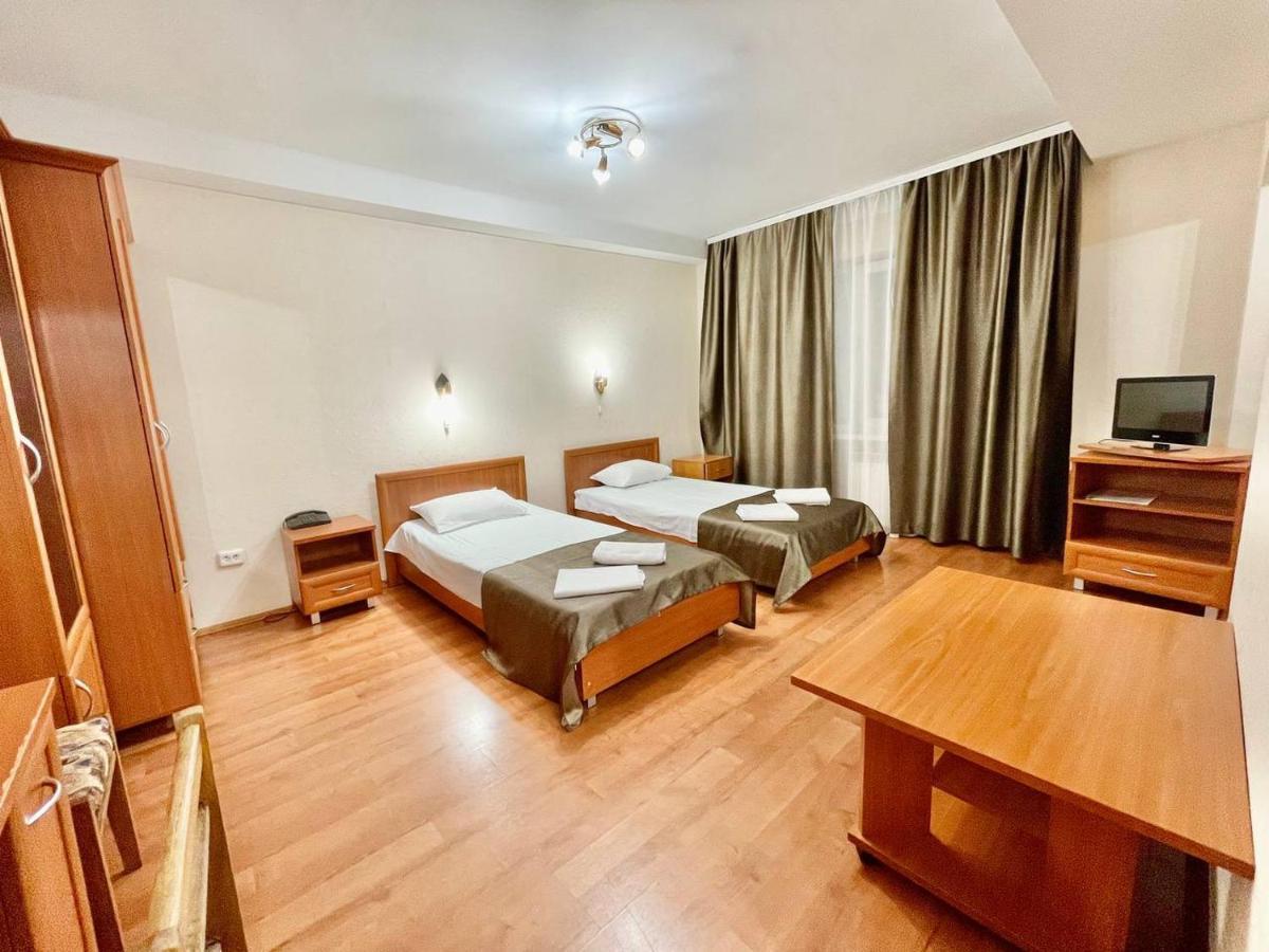 קייב Hotel 7F מראה חיצוני תמונה
